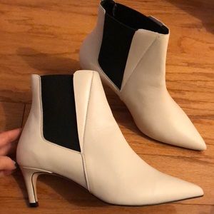 White Kitten Heel Bootie/boot women’s Size 7